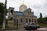 Из храма Александра Невского в Николаеве бывший священник вывозит всю утварь