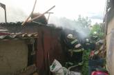 На Николаевщине из-за горящего сарая едва не загорелись жилые дома