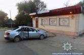 Под Одессой авто протаранило магазин: водитель сбежал, а его пассажир погиб 