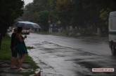На Николаев обрушился обещанный синоптиками дождь. Видео