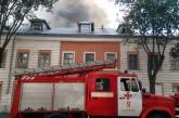 В Харькове спасатели три часа тушат пожар в Украинской инженерно-педагогической академии