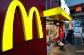Парочка занялась сексом у кассы в McDonald