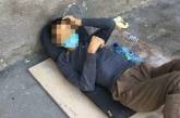Находящийся в розыске за убийство мужчина лег поспать в центре Николаева