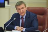 800 человек привлечены к ответственности за коррупцию за год, - Петренко