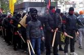 В Киеве люди с нашивками "ПС" и "Нацкорпуса" регулярно избивают подростков, - вице-премьер