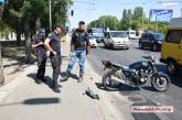 В Николаеве мотоциклист сбил девушку на переходе