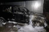 В Новом Буге ночью сгорел автомобиль BMW X5