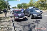 В Николаеве «Шкода» сбила водителя «Славуты», пытавшегося сесть в свой автомобиль