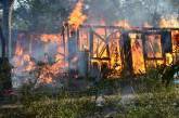 В Николаеве горела турбаза в Варваровке - причина пожара неизвестна