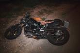 В Киеве мотоциклист сбил пешехода, перебегавшего дорогу в неположенном месте
