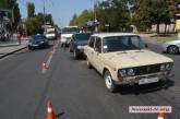 В Николаеве столкнулись три автомобиля — пострадала женщина