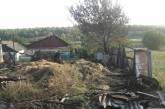 На Николаевщине трижды за сутки спасатели тушили строения у жилых домов