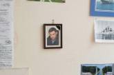 Преподавателя одесской морской академии уволили за портрет Захарченко в кабинете