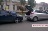 В центре Николаева столкнулись «Форд» и «Киа»
