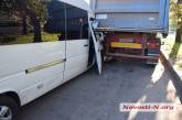 В аварии с маршруткой в Николаеве пострадали 5 детей и 5 взрослых
