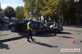 В центре Николаева две девушки не разминулись на перекрестке: разбиты «Лексус» и «Хюндай»