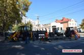 На третий день «Николаевводоканал» приступил к ремонту трубы, из-за которой центр утопал в фекалиях