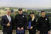 В Николаеве наградили полицейских, задержавших воров крышек от люков