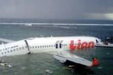 Спасатели Индонезии нашли на дне океана утонувший Boeing 737
