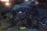 В лобовом столкновении Mitsubishi и Shevrolet пострадали оба водителя