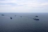 На украинских боевых катерах в Керченском проливе ждут высадки российского десанта