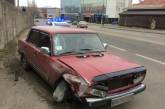 В Николаеве «ВАЗ» сбил двух пешеходов на тротуаре