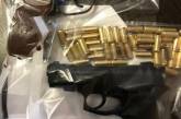 СБУ задержала николаевца, незаконно торговавшего оружием