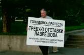 Вечером в пятницу Сергей Исаков закончил предупредительную голодовку протеста
