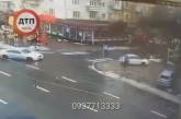 Появилось видео аварии, где патрульные сбили пешехода в Киеве