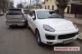 «Люксовое» ДТП в центре Николаева: притерлись Land Cruiser и  Porsche