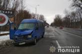 В Чернигове пенсионер попал под две маршрутки и погиб