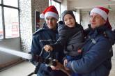 Николаевские спасатели организовали новогоднее чудо для 5-летнего мальчика