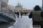В центре Киева мужчину приковали наручниками и ограбили