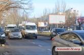 В центре Николаева столкнулись две маршрутки - образовалась пробка