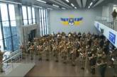 В николаевском аэропорту военный оркестр дал концерт в поддержку «киборгов». ВИДЕО