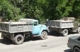 На Намыве правоохранители задержали пять грузовиков с песком