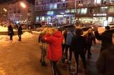 В центре Киева толпа подростков жестоко избила мужчину. ВИДЕО