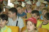 Госавтоинспекция Николаевской области пригласила театр «Гротеск» обучить Правилам дорожного движения юных пешеходов