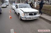 В центре Николаева столкнулись «Волга» и маршрутка 