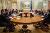 Порошенко поблагодарил Президента ЕС за «азовский пакет» санкций против РФ и солидарность с Украиной