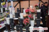 На цветочном рынке в Николаеве небывалый ажиотаж — цветы сметают с прилавков  