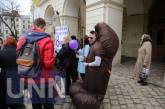 «Цветы – клумбам, права – женщинам», - в регионах Украины прошли марши за гендерное равенство. ВИДЕО