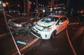 В Киеве пьяный подросток за рулем угнанного авто врезался в полицейский Prius. ВИДЕО
