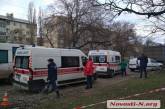 В результате падения дерева на маршрутку в Николаеве госпитализированы 2 детей и взрослый