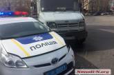 В центре Николаева столкнулись грузовик и патрульный «Приус»