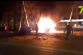 В Одессе BMW X6 въехал в столб и загорелся – погибли два человека. ВИДЕО