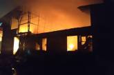 Под Киевом масштабный пожар на заводе армейской экипировки
