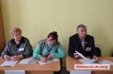 На избирательном участке в николаевской школе 36 из списков пропали несколько домов