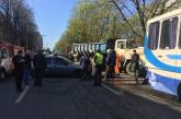 В Днепре КрАЗ с отказавшими тормозами на полном ходу смял 15 автомобилей. ВИДЕО