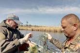 В Николаеве поймали браконьера, который во время нереста сетками ловил рыбу